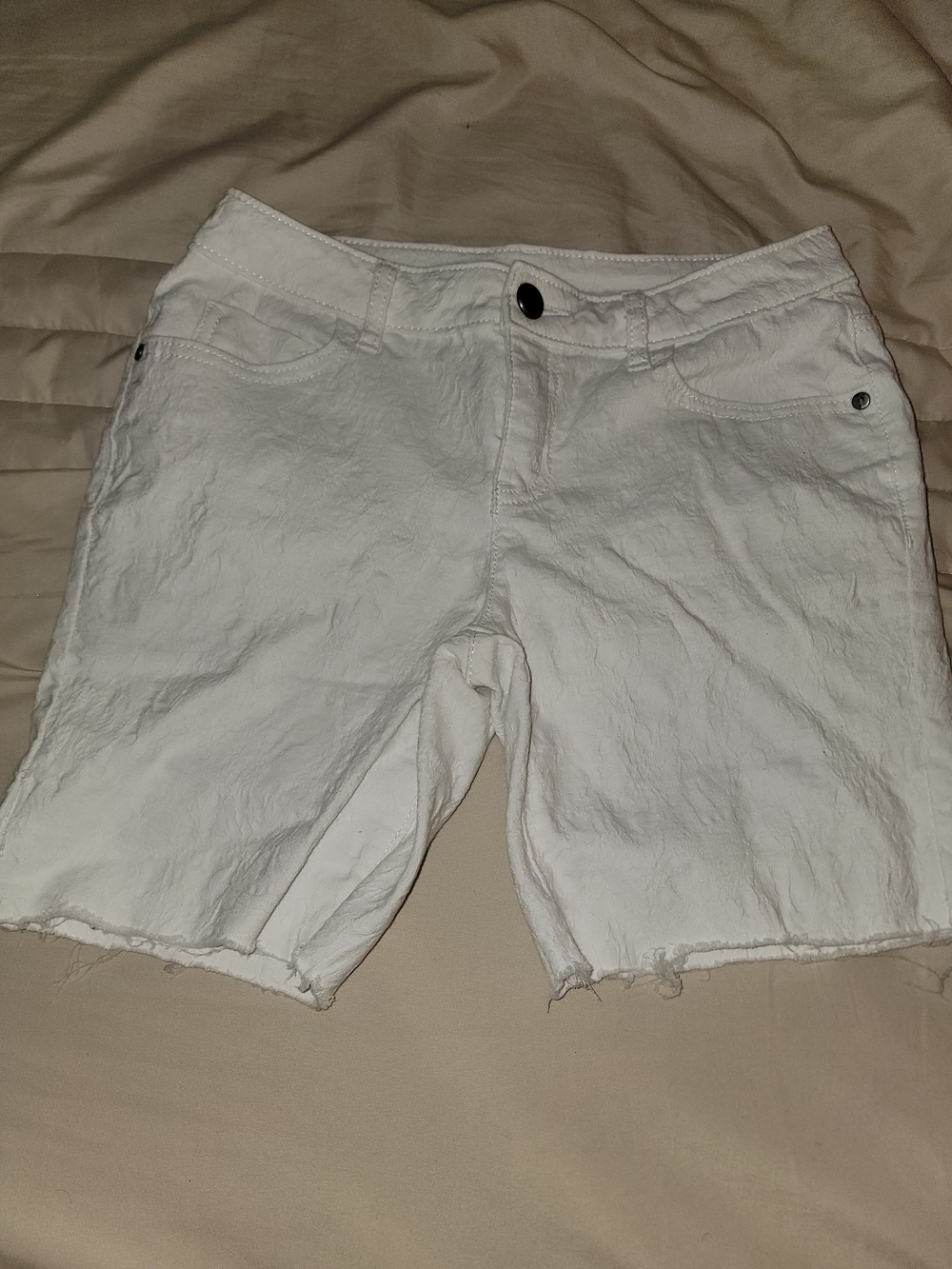 Simply Vera Vera Wang White Frayed-Hem Denim Shorts